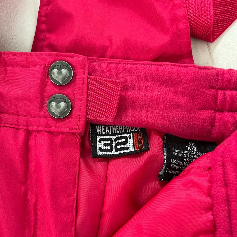 Kids ski/ snowboard bibs. Hot pink. No rips, tears. Size 5/6.